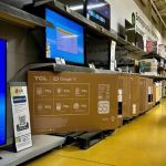 ¡ALERTA ROJA! No Compres un TV 65″ Sin Ver Esta Comparativa Urgente: Ahorra Cientos Antes de que Suban los Precios